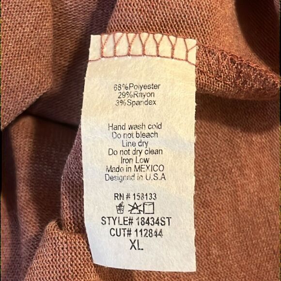 Pink Clover womens top Size XL dark mauve super soft ruffle sleeve pullover NWOT - Picture 6 of 8